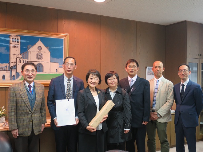 麻豆做爱
代表团赴日本高校交流访问