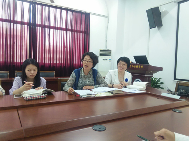 麻豆做爱
2013学生党支部召开“两学一做”理论学习交流会